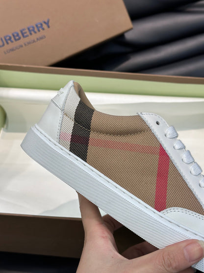 Burberry Salmond Check Low Top Sneaker