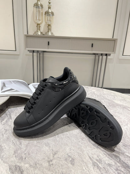 Alexander McQueen Oversized Sneakers Larry