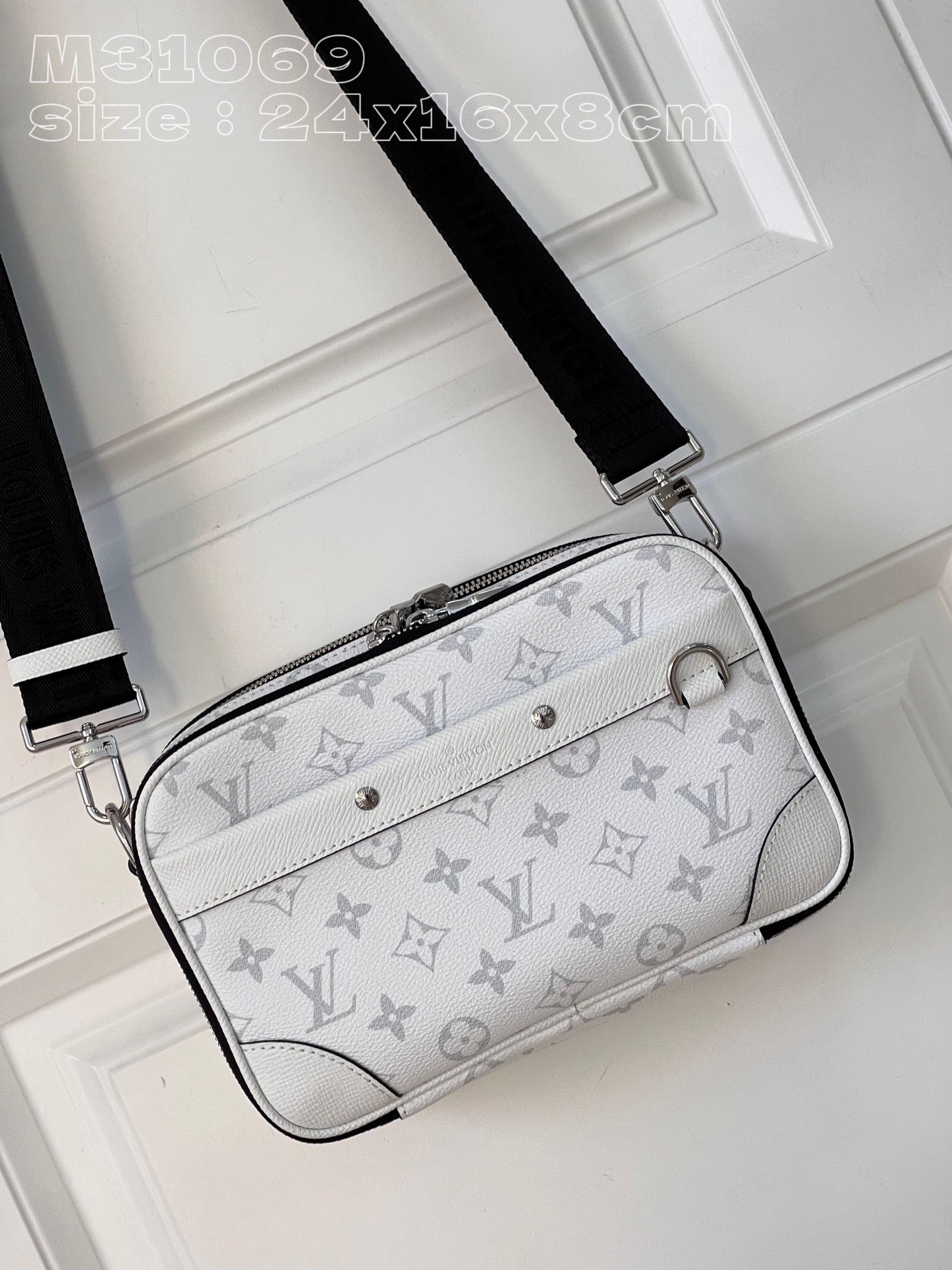 LV Alpha Messenger M31069