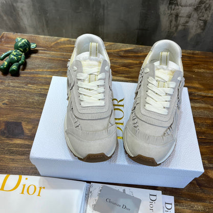 DIOR C'EST DIOR SNEAKER