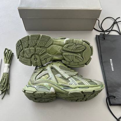 BALENCIAGA RUNNER Oliva