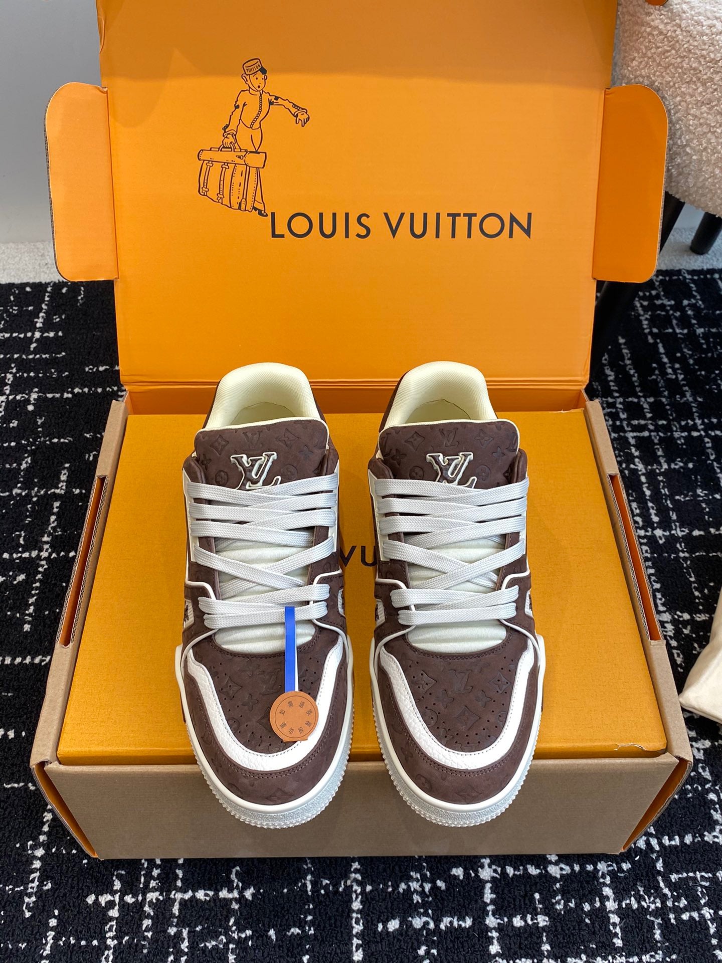 LV Trainer Sneaker Gamusa Marron