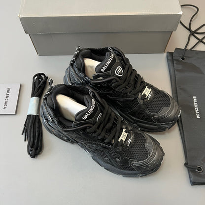 BALENCIAGA RUNNER Black