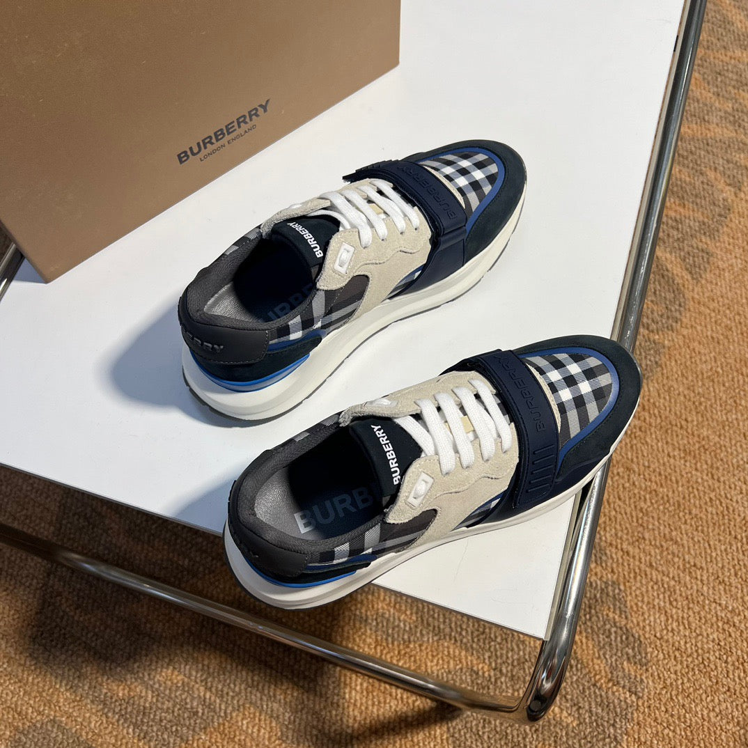 Burberry Sneakers Ramsey black navy