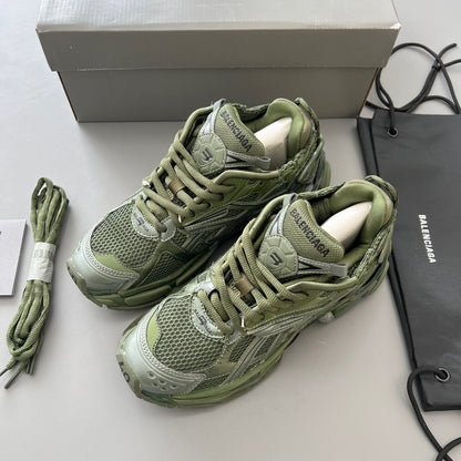 BALENCIAGA RUNNER Oliva