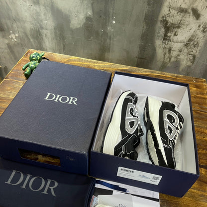 DIOR B30 Sneakers