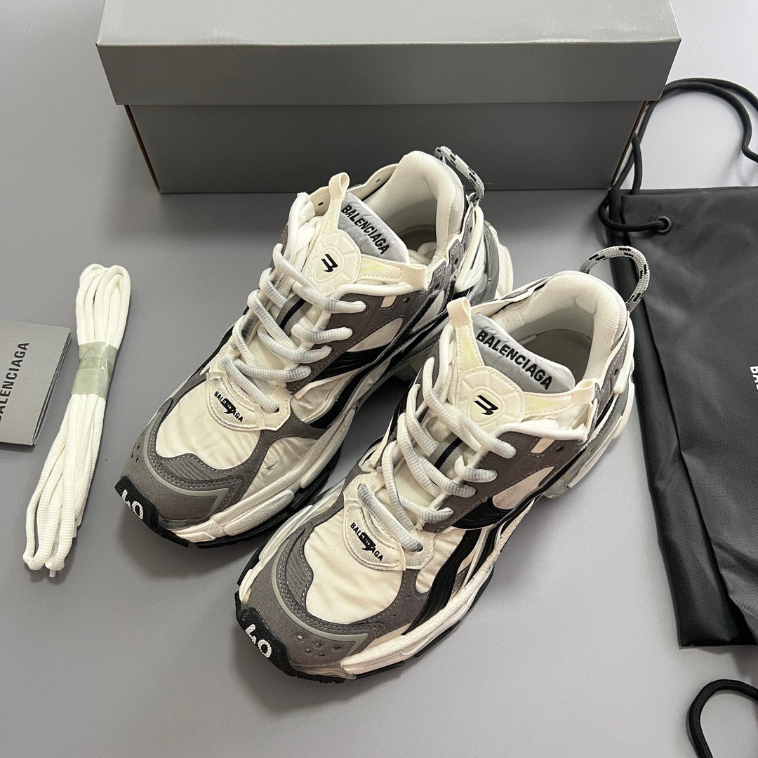 BALENCIAGA RUNNER Grey White Black