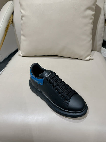 Alexander McQueen Oversized Sneakers Larry