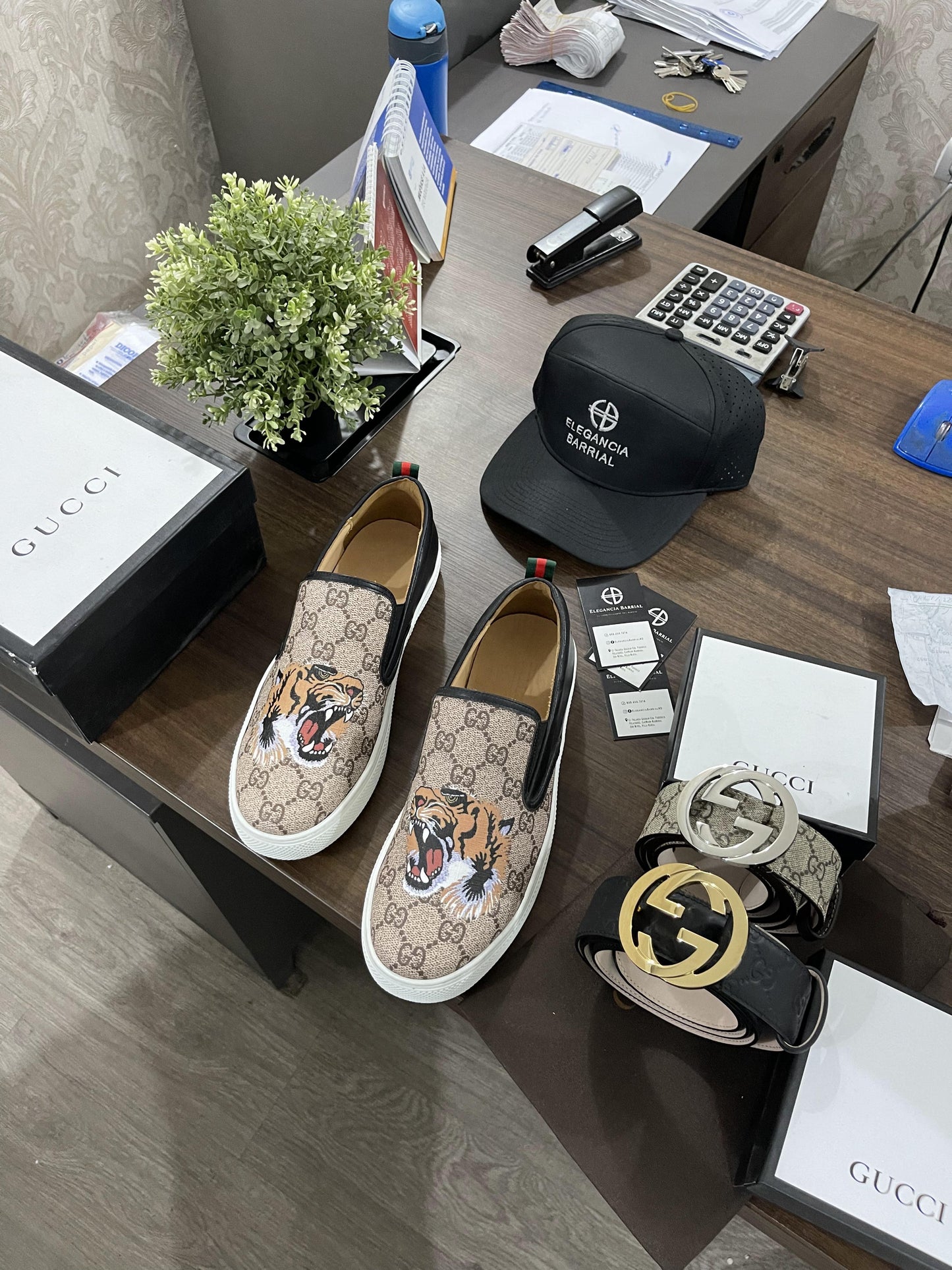 Gucci - Alpargata Tigre VARIAS