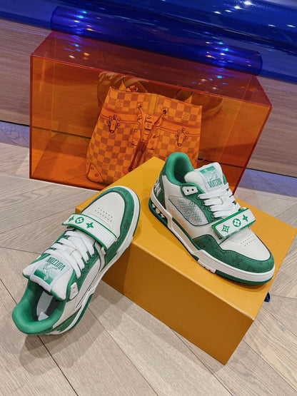 LV Trainer Sneaker 1ABLY3