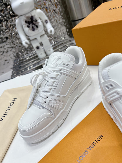 LV Trainer Sneaker 1AC29Q