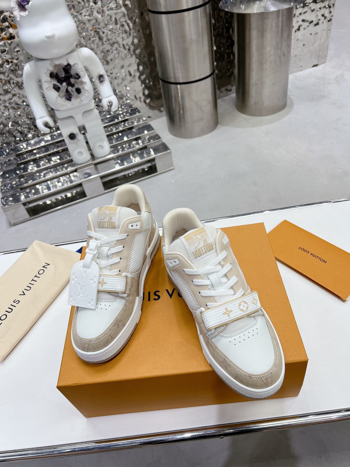 LV Trainer Sneaker 1A9ZC3