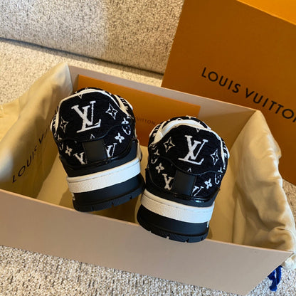 LV Trainer Sneaker 1ABFTI