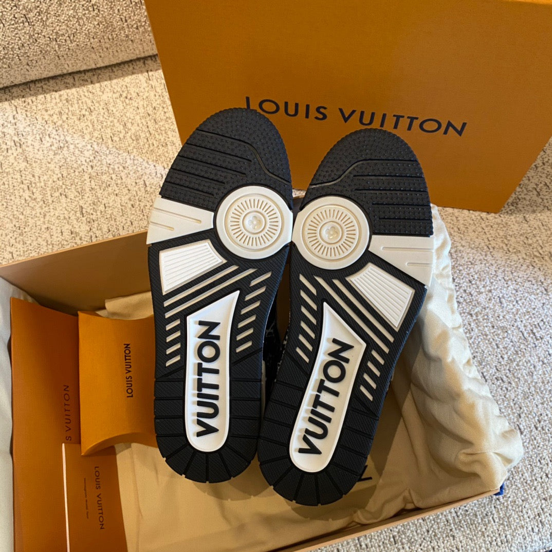 LV Trainer Sneaker 1ABFTI