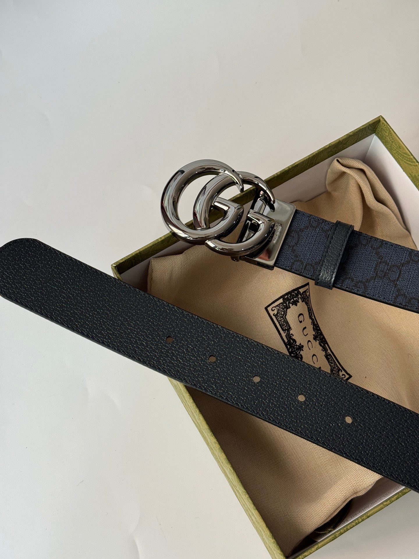 Gucci GG MARMONT REVERSIBLE BELT 3.7cm