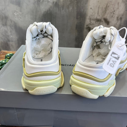 Balenciaga TRIPLE S MULE IN WHITE