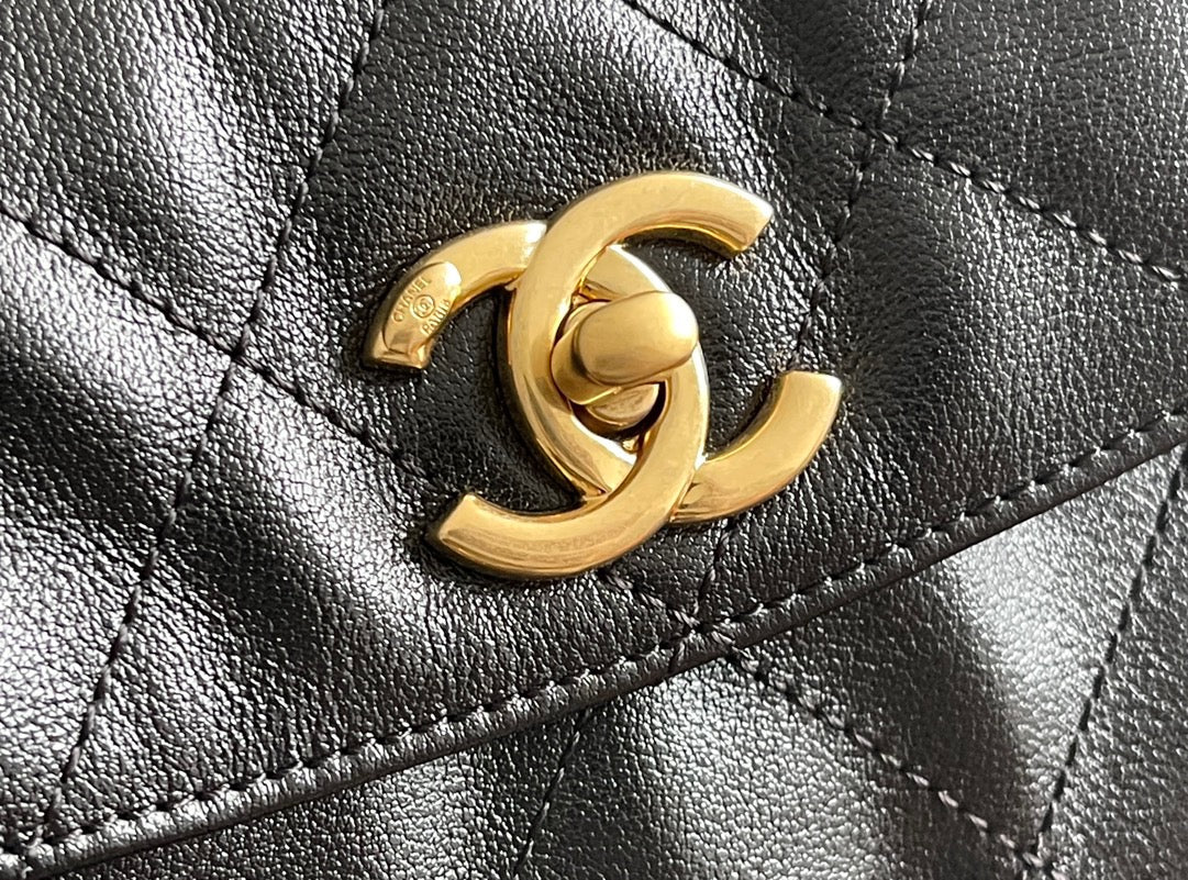 CHANEL Large Hobo Bag