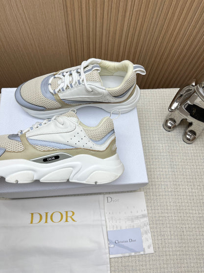 Dior B22 (Blanco, Crema y Gris)