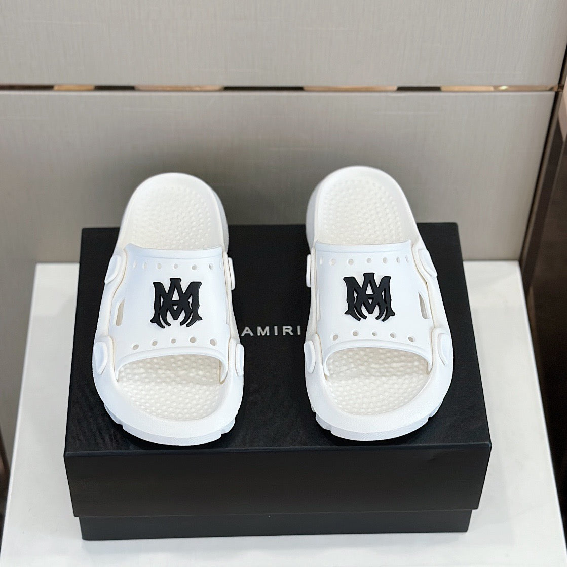 AMIRI Sunday Slides White