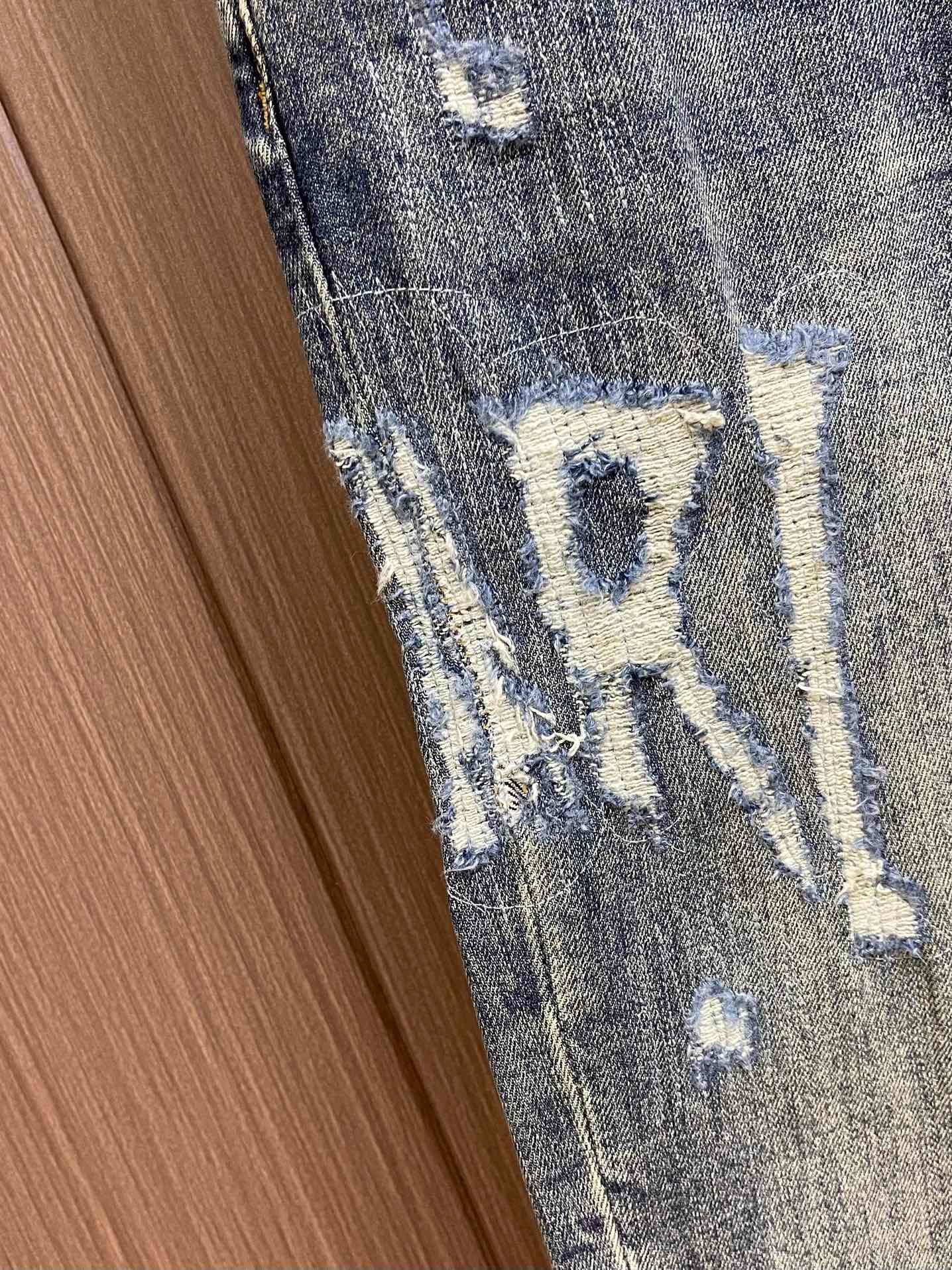 AMIRI JEANS