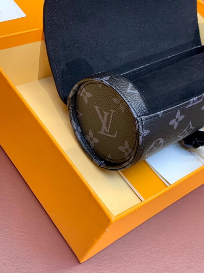 LV 3 Watch Case M43385