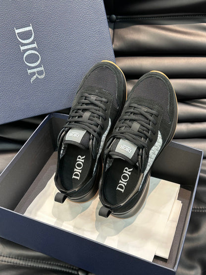 DIOR B25 RUNNER SNEAKER