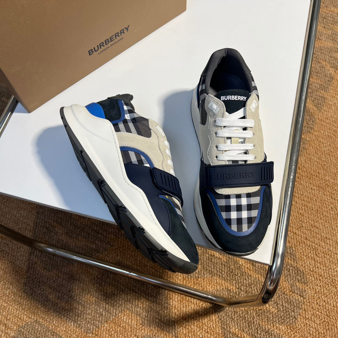 Burberry Sneakers Ramsey black navy