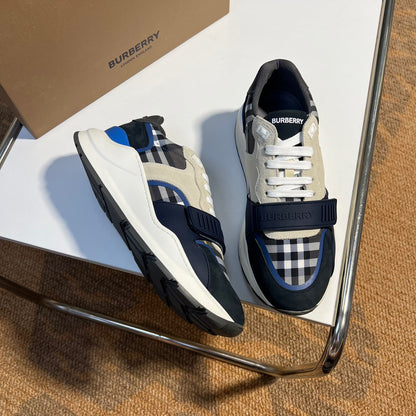 Burberry Sneakers Ramsey black navy