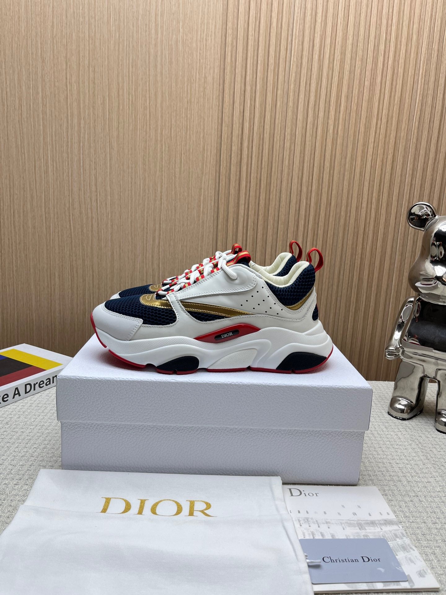 Dior B22 (BLANCO, ROJO, AZUL MARINO, DORADO)