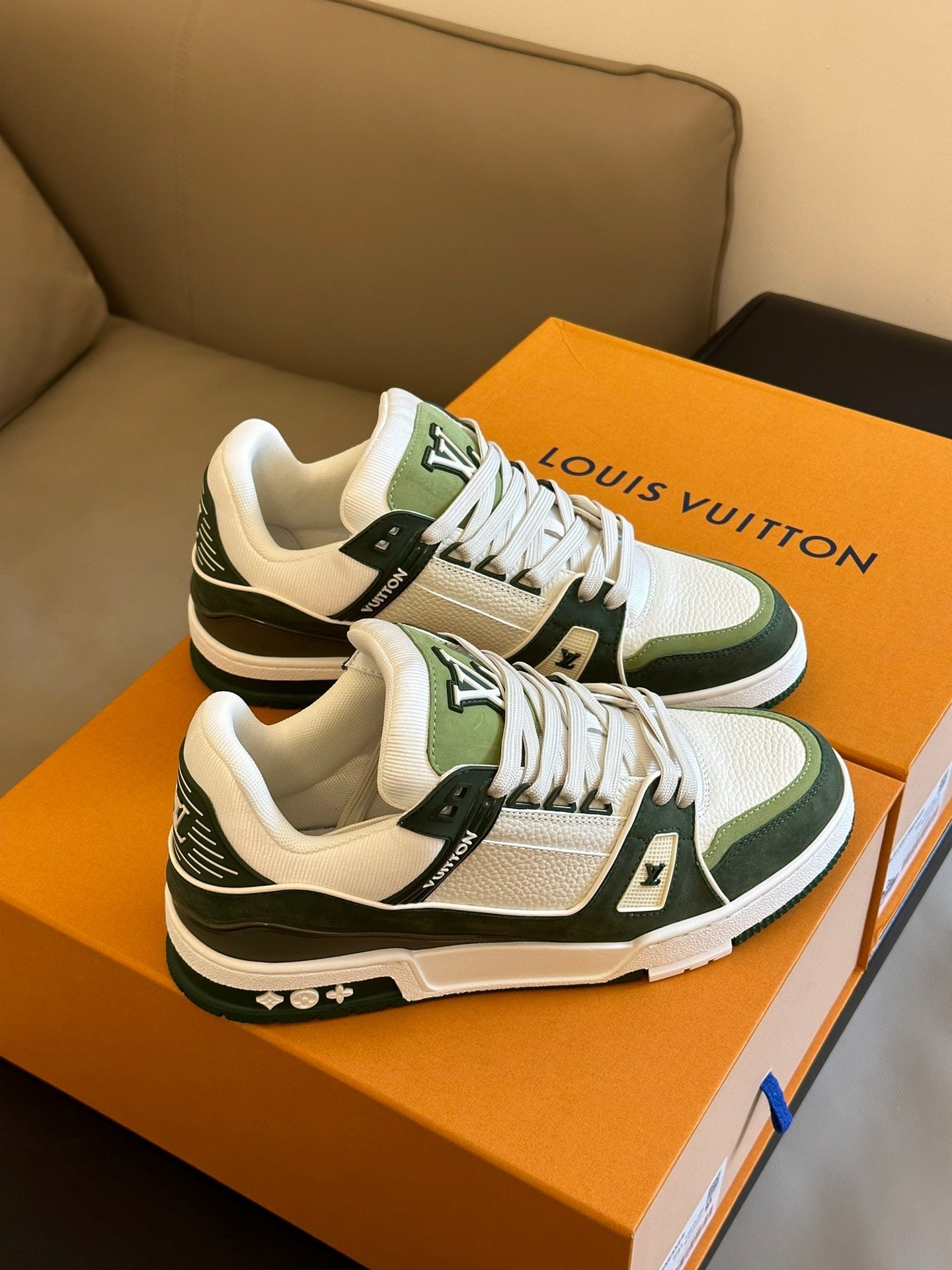 LV Trainer Sneaker 1ABLVV