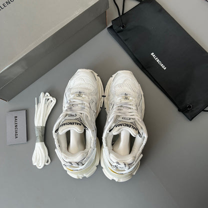 BALENCIAGA RUNNER White Beige 2