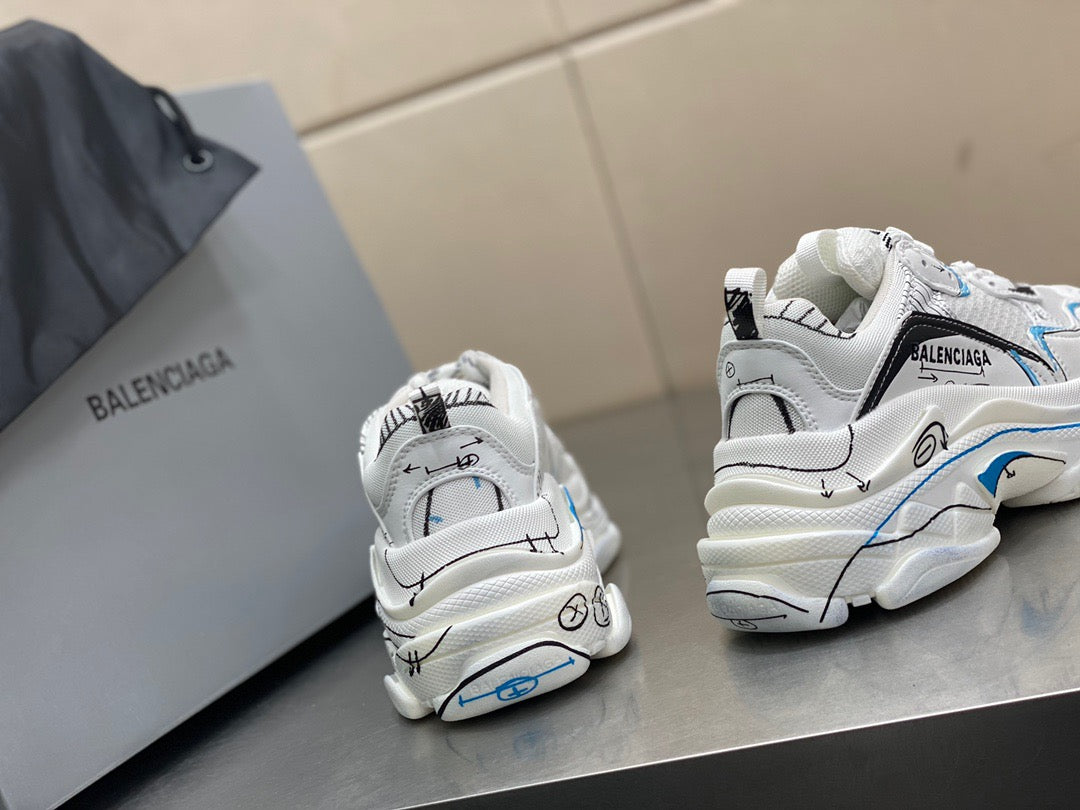 Balenciaga TRIPLE S SKETCH SNEAKER IN WHITE