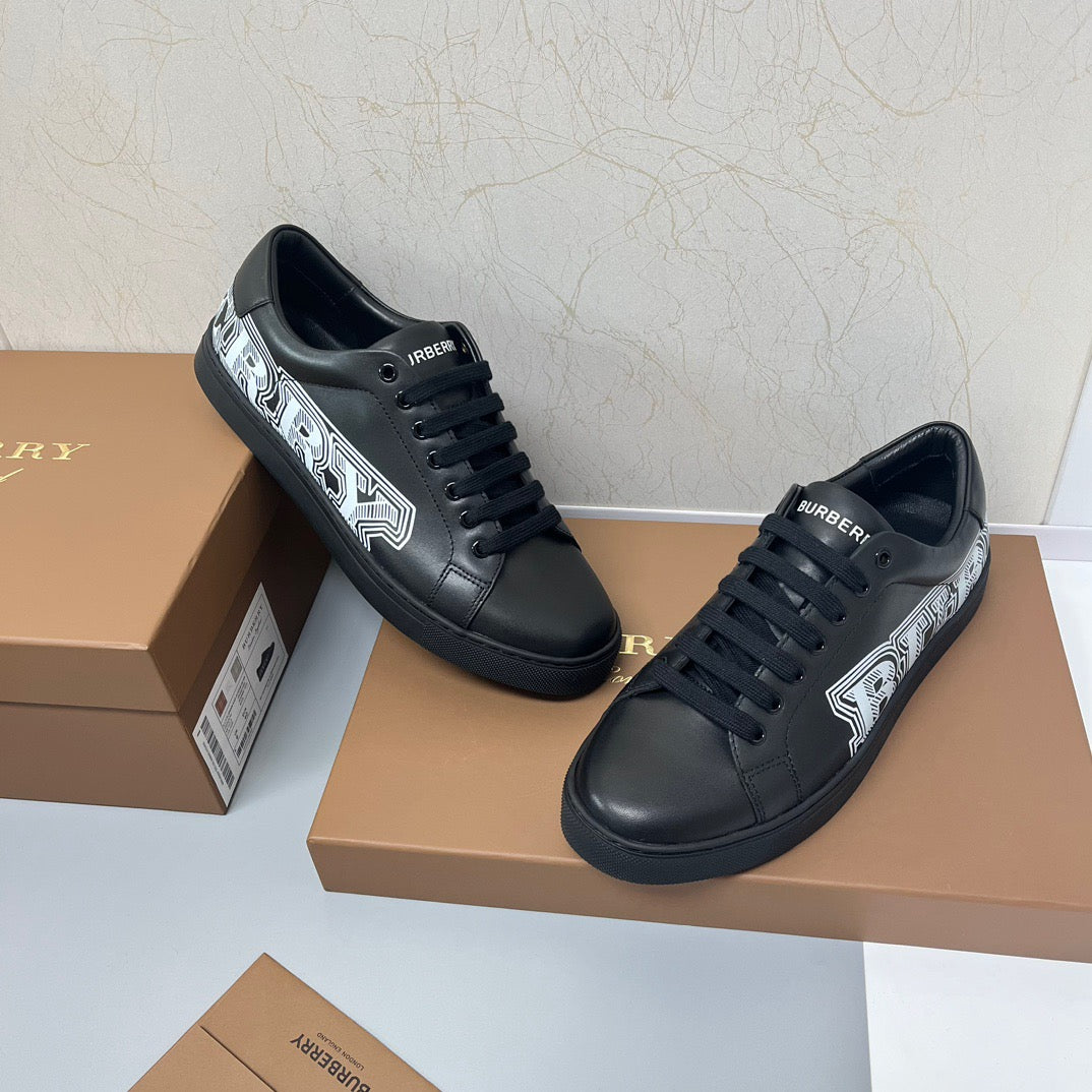 Burberry Sneakers Black