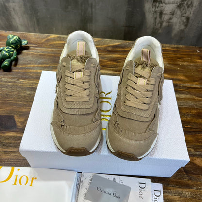 DIOR C'EST DIOR SNEAKER