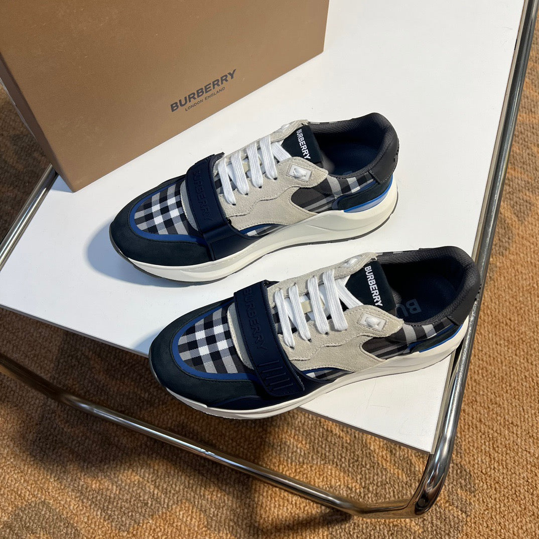 Burberry Sneakers Ramsey black navy