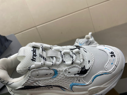 Balenciaga TRIPLE S SKETCH SNEAKER IN WHITE