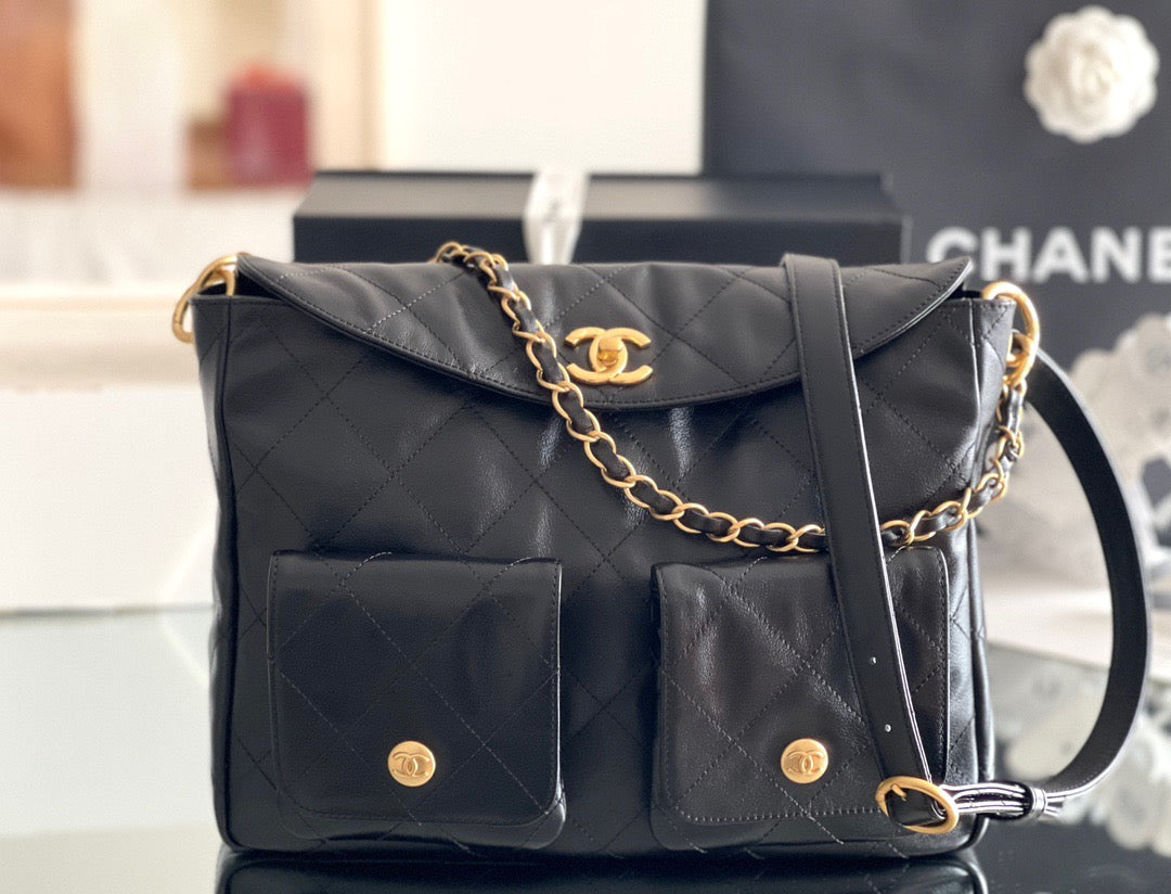 CHANEL Large Hobo Bag