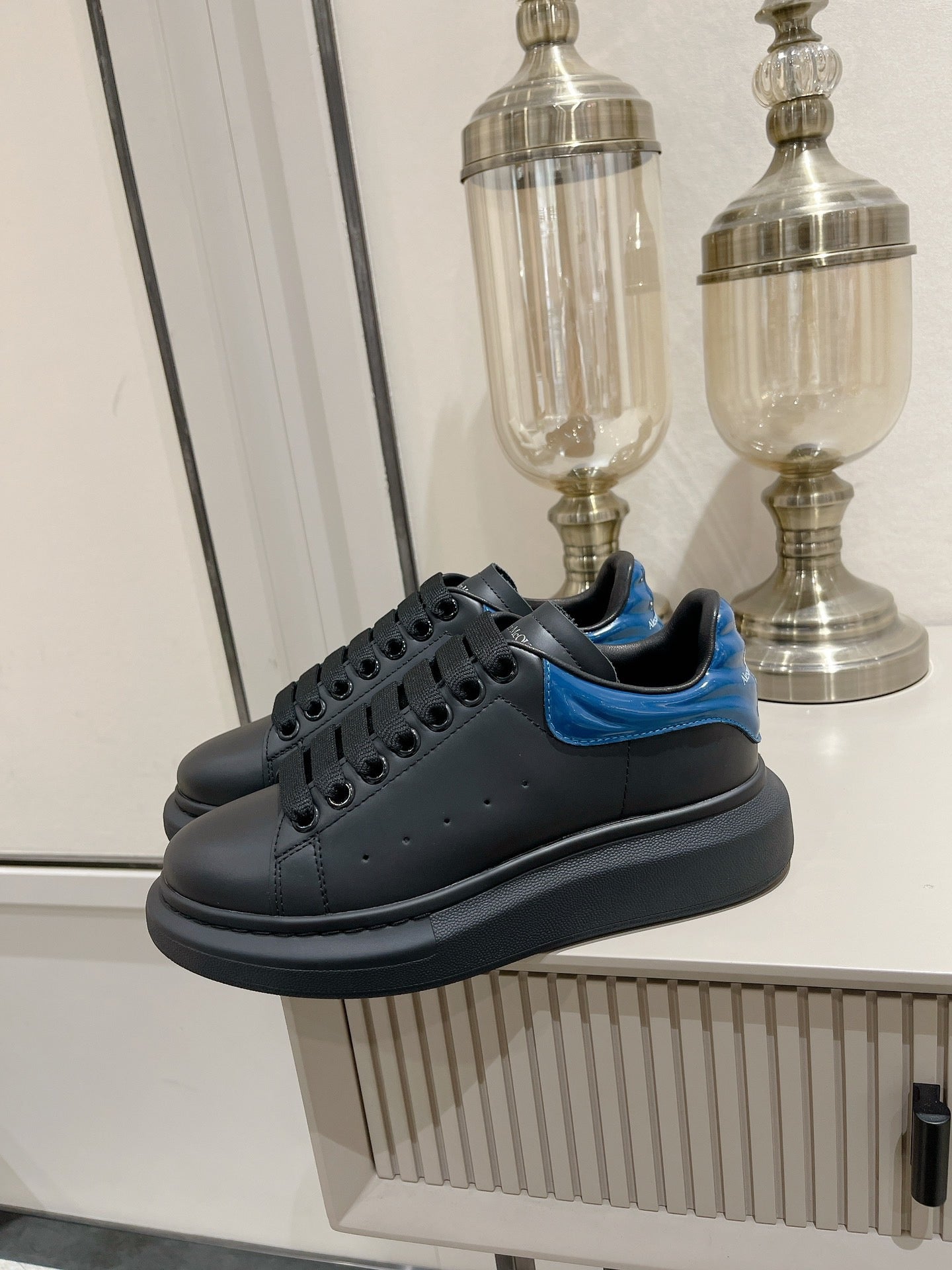 Alexander McQueen Oversized Sneakers Larry