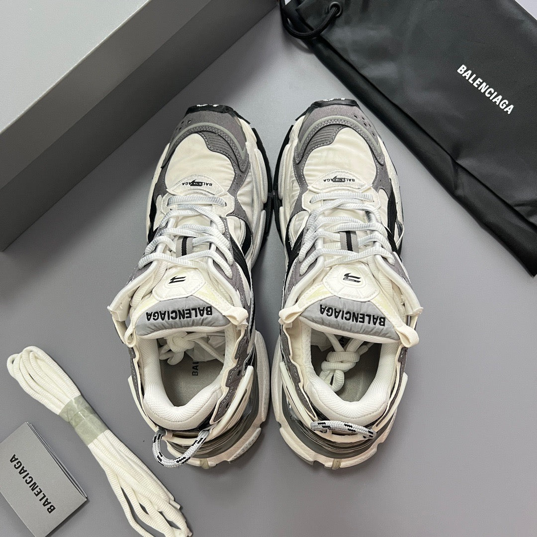 BALENCIAGA RUNNER Grey White Black