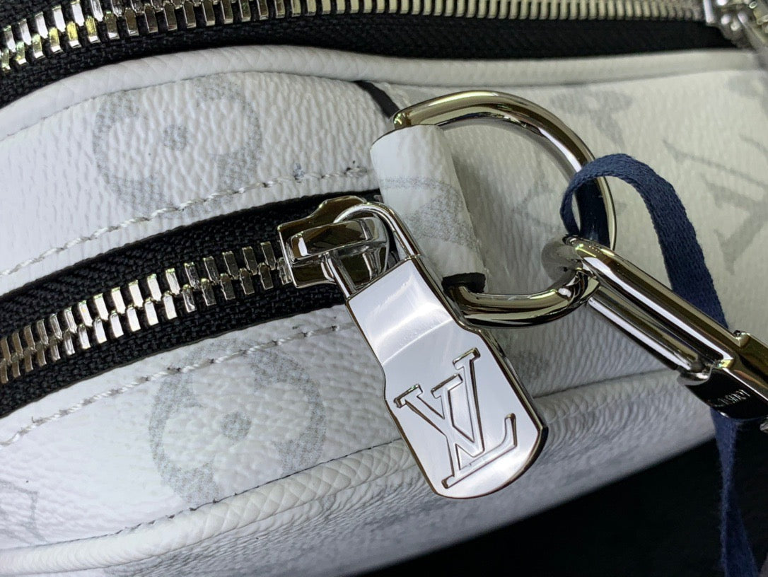 LV Alpha Messenger M31069