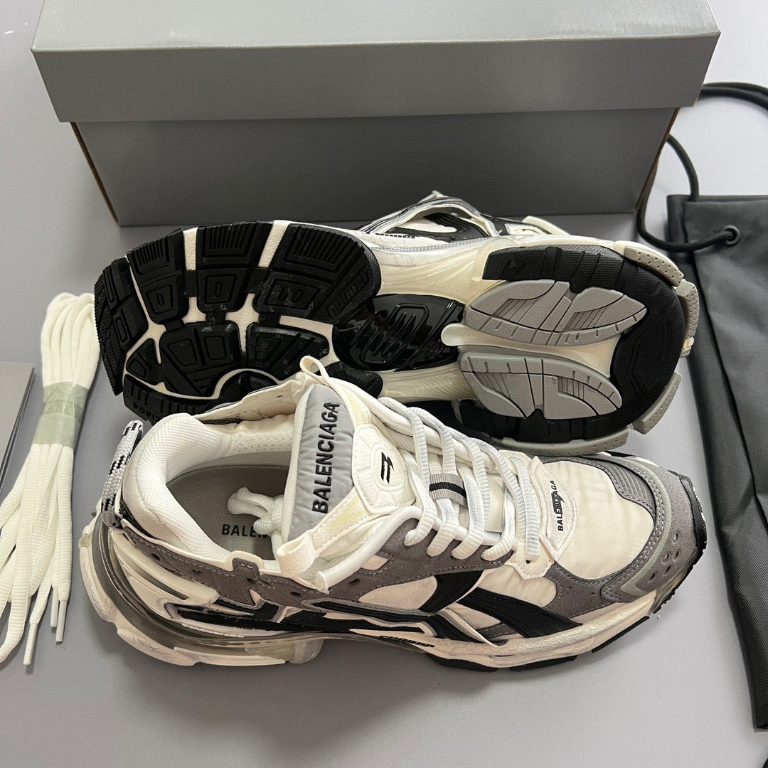 BALENCIAGA RUNNER Grey White Black