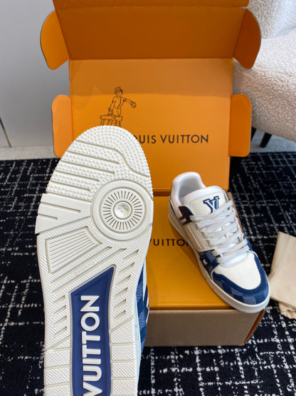 LV Trainer Sneaker 1ACWD0