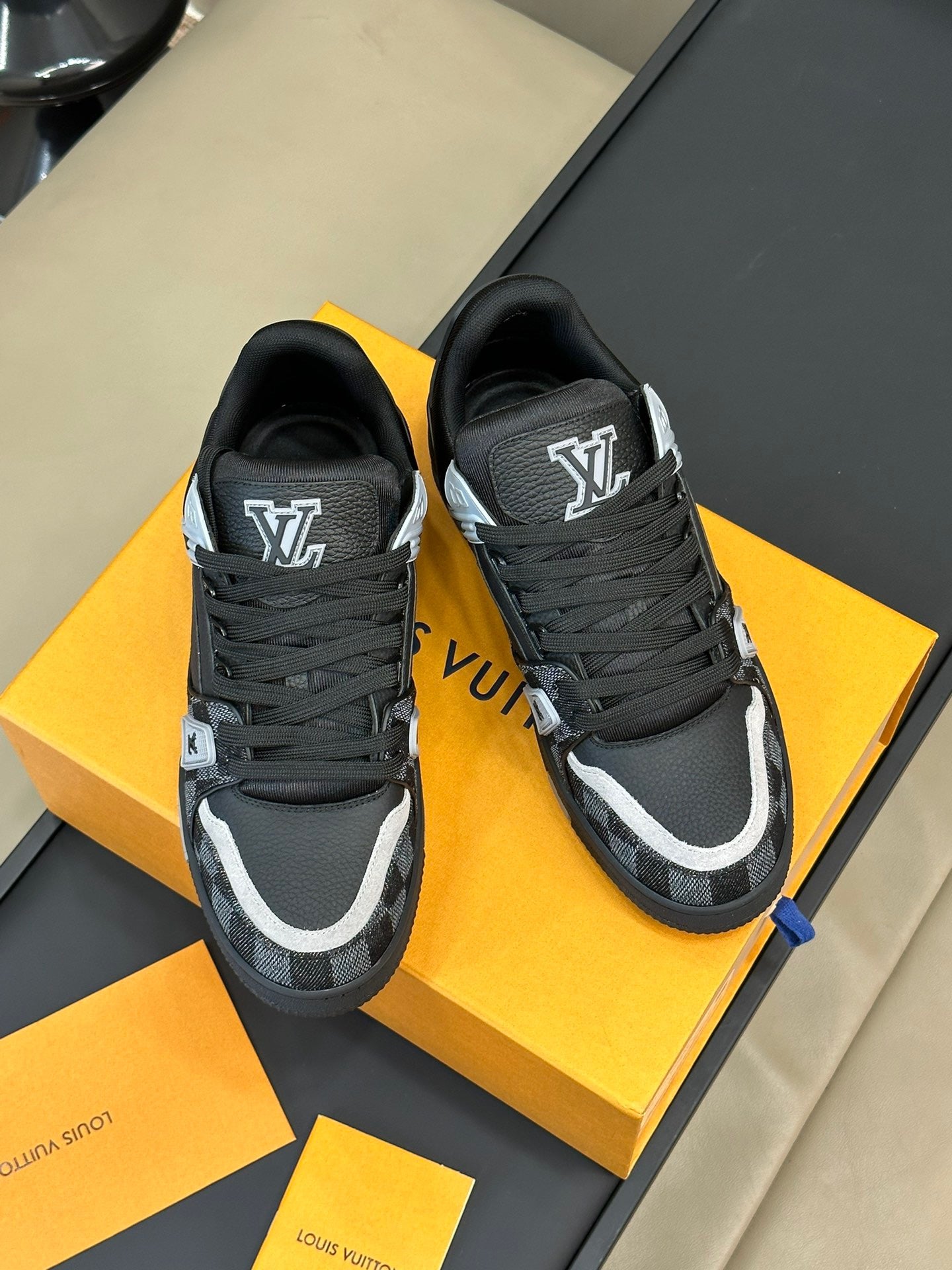 LV Trainer Sneaker 1ACWD6