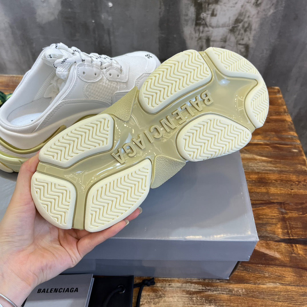 Balenciaga TRIPLE S MULE IN WHITE