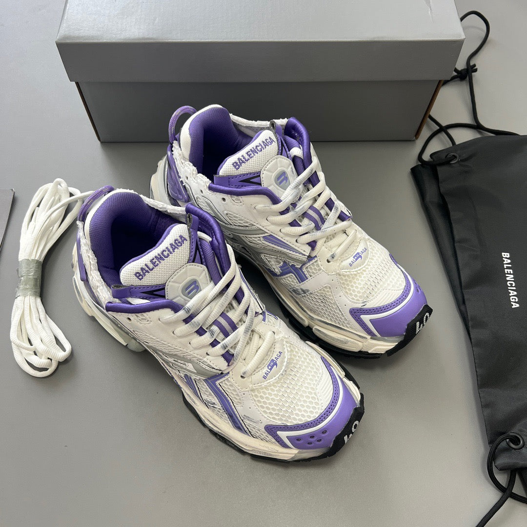 BALENCIAGA RUNNER GRAFFITI SNEAKER IN WHITE