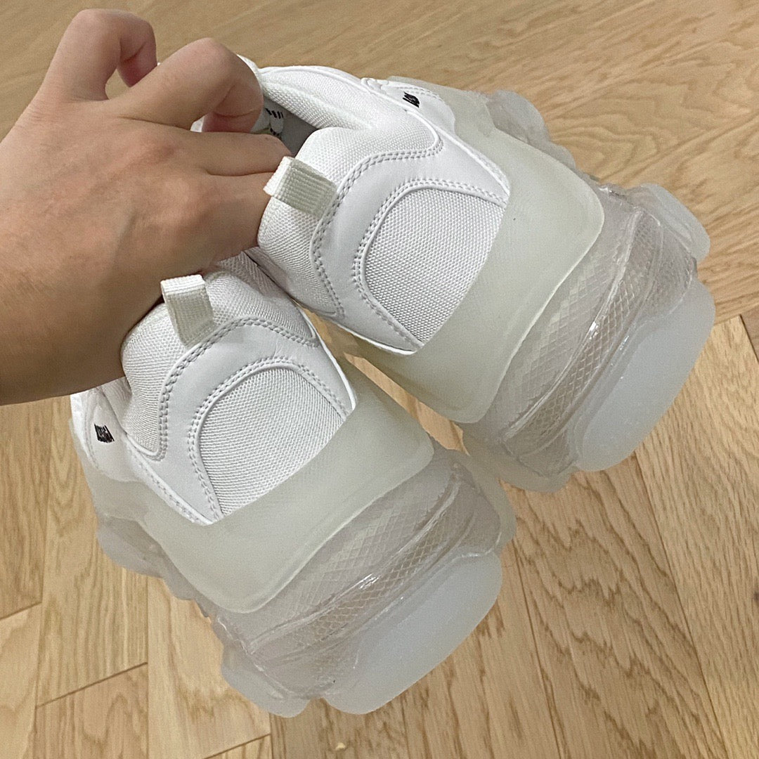 Balenciaga TRIPLE S CLEAR SOLE SNEAKER IN WHITE