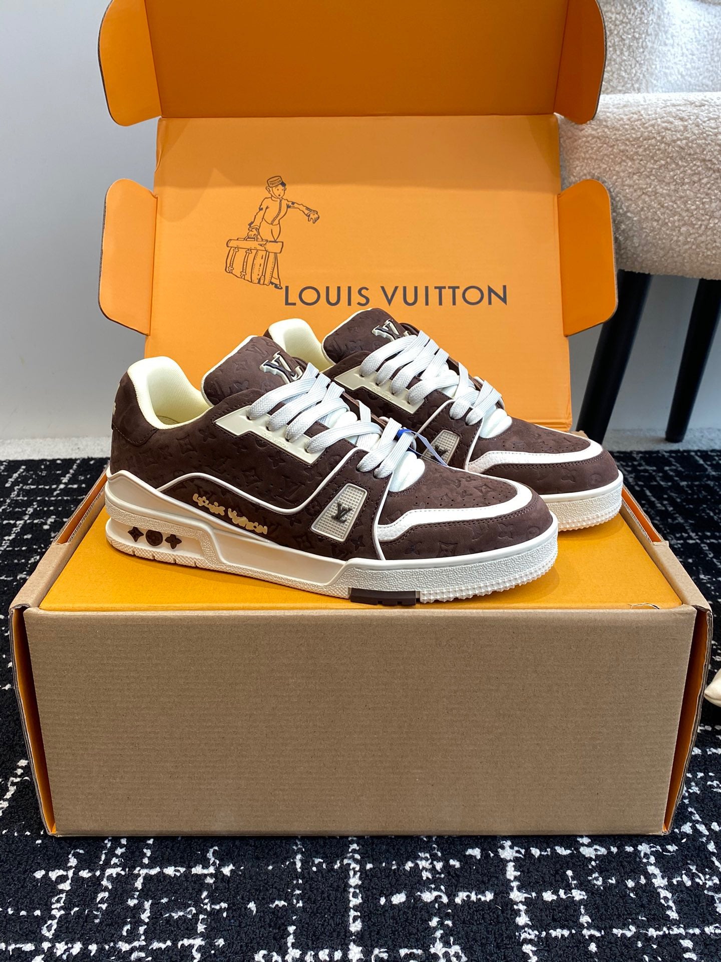 LV Trainer Sneaker Gamusa Marron