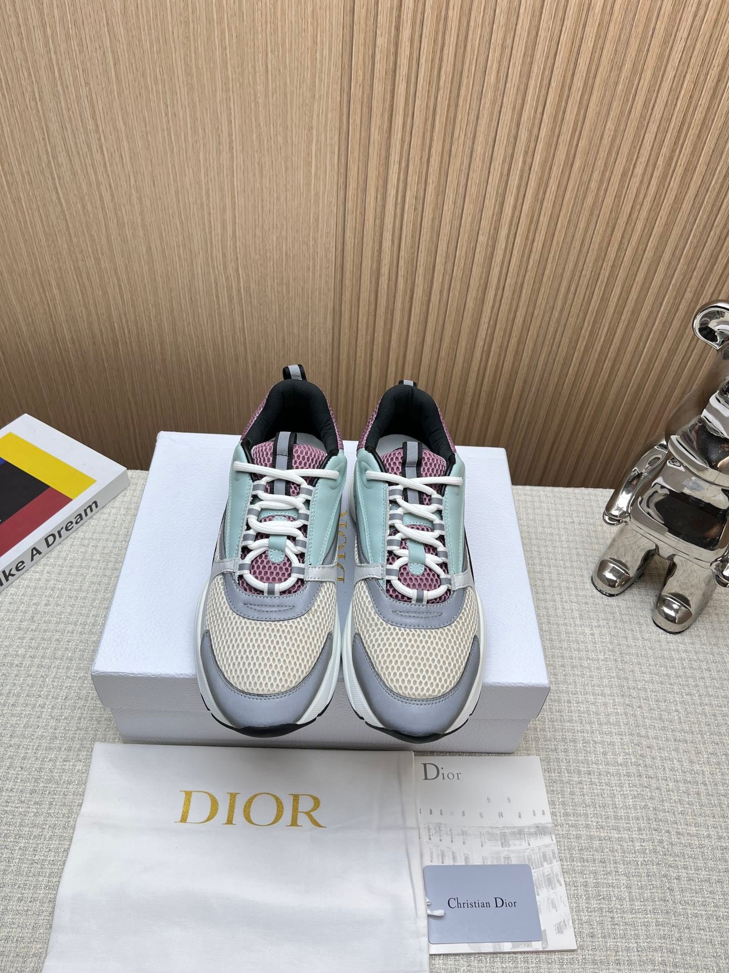 Dior B22 Trainer Cream Lavender