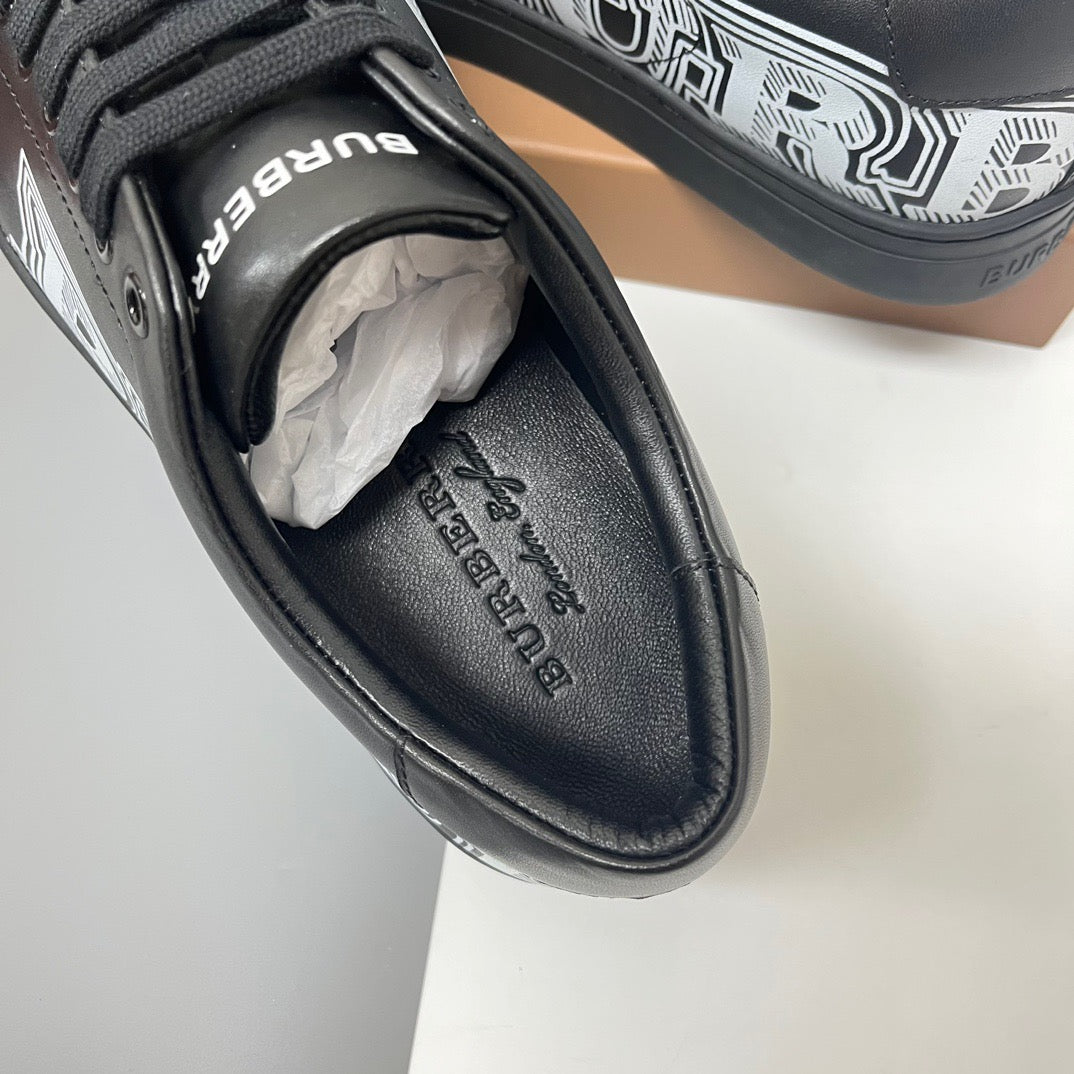 Burberry Sneakers Black