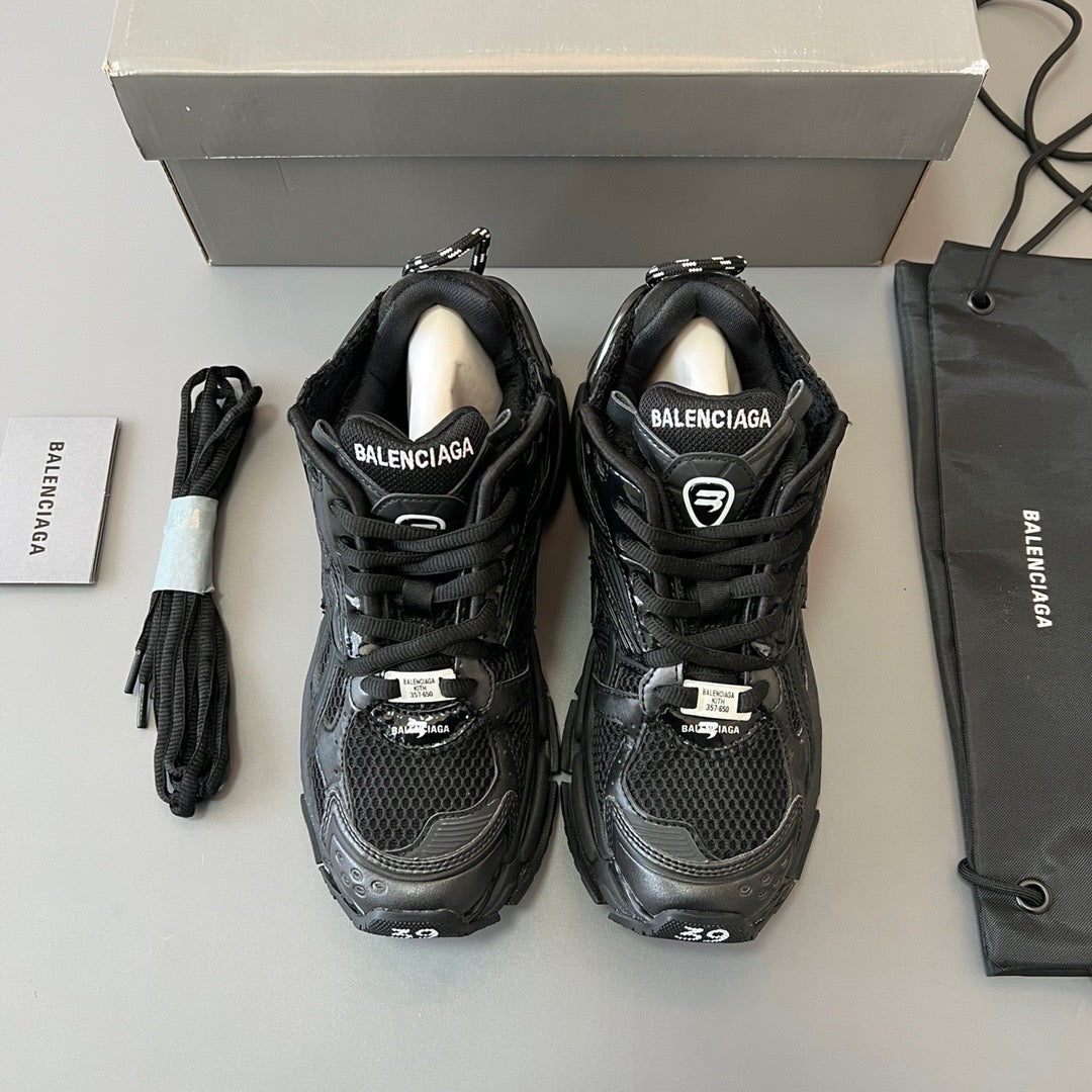 BALENCIAGA RUNNER Black